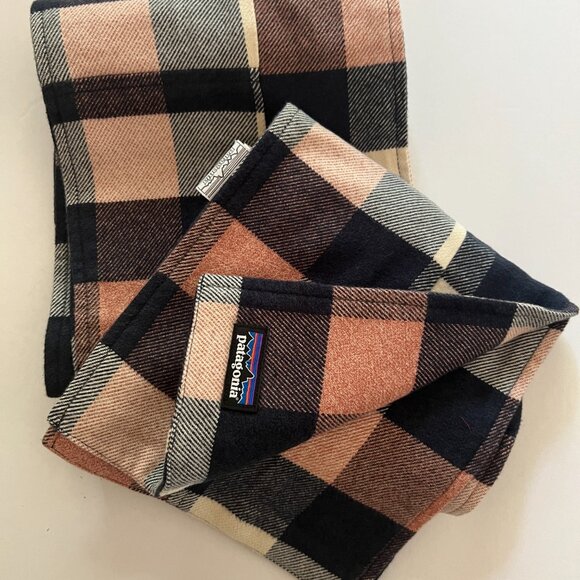 HOST PICK - VINTAGE PATAGONIA Women's Patchwork Scarf EUC - Picture 1 of 5